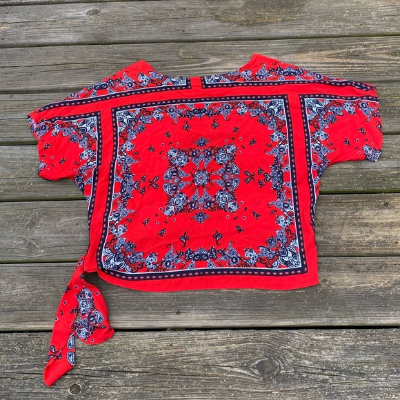 Melissa Paige petite bandana blouse red short sleeve with side tie sz PM - Picture 7 of 8
